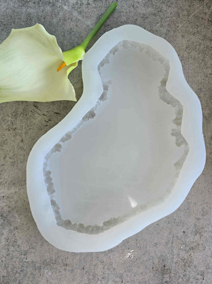 Crystal Edged Grandeur Tray Mold – Silicone Mold for Resin & Plaster - The Makers Gift